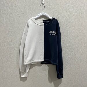 New York sweatshirt, cropped, Abercrombie, size 9-10